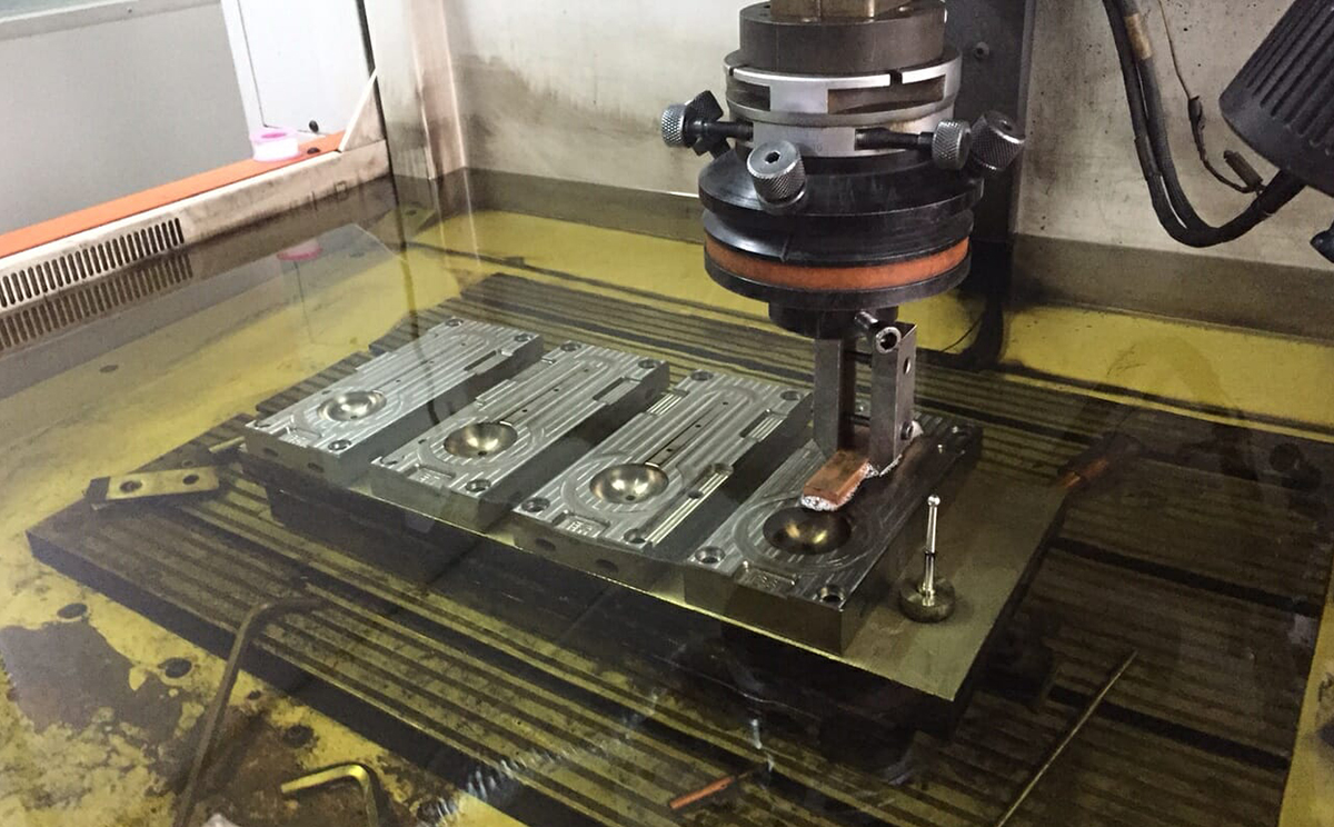 鋁精密加工螺旋角和間隙角